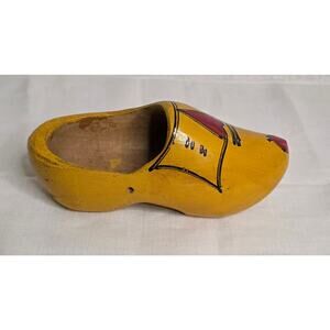 Vintage Hand Painted Wooden Dutch Clog Shoe Home Decor Succulent Planter Box